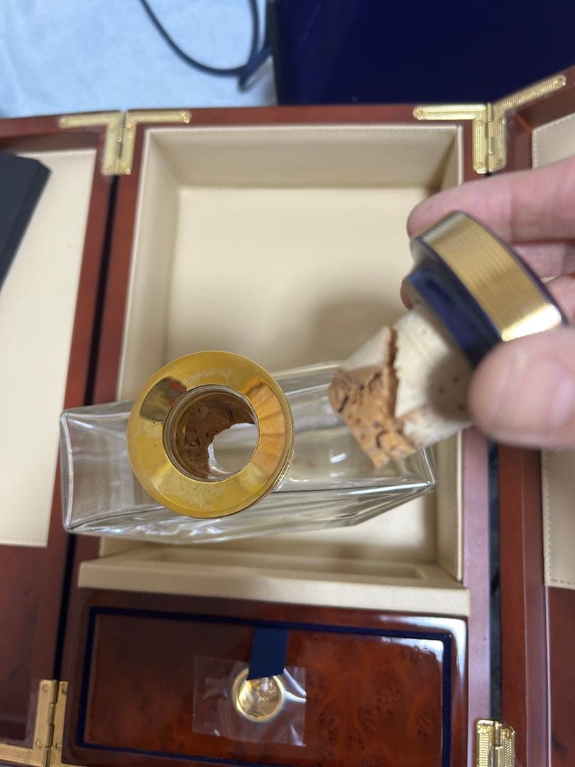 ジョニーウォーカー ブルーラベル バカラボトル空瓶