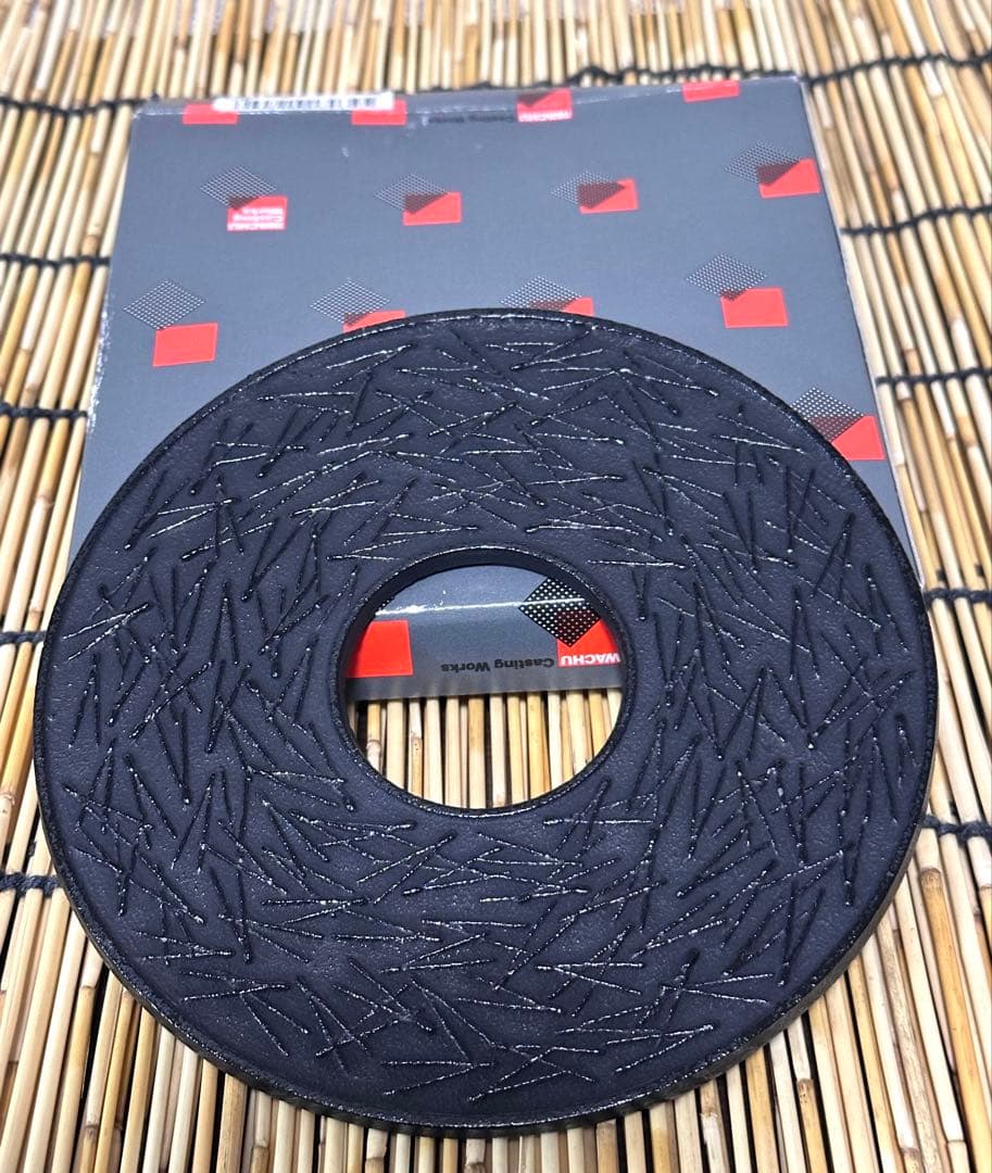 南部盛榮堂造１８型アラレ　南部岩鋳造　鉄瓶台セット　maisonnnn様売約済み