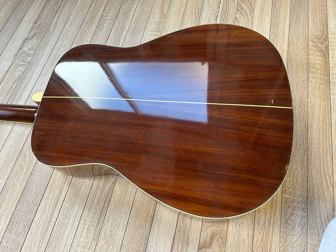 ③YAMAHA アコースティックギター FG-720