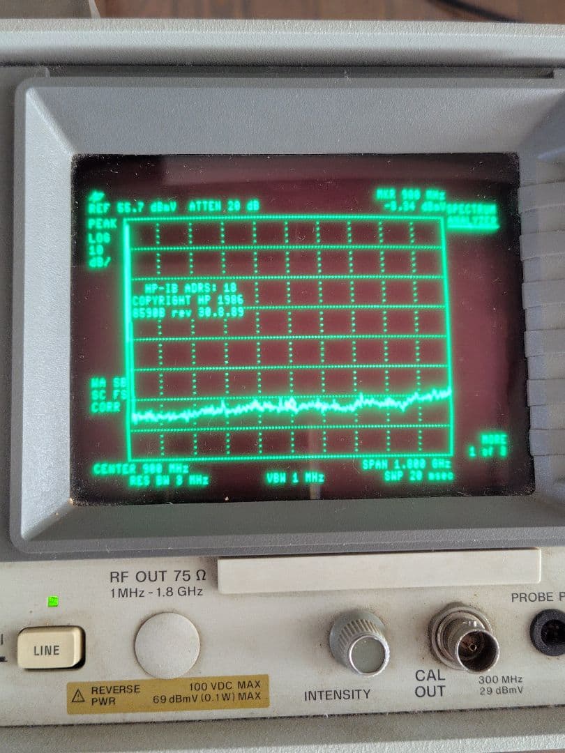 hp スペクトラムアナライザー　8590B