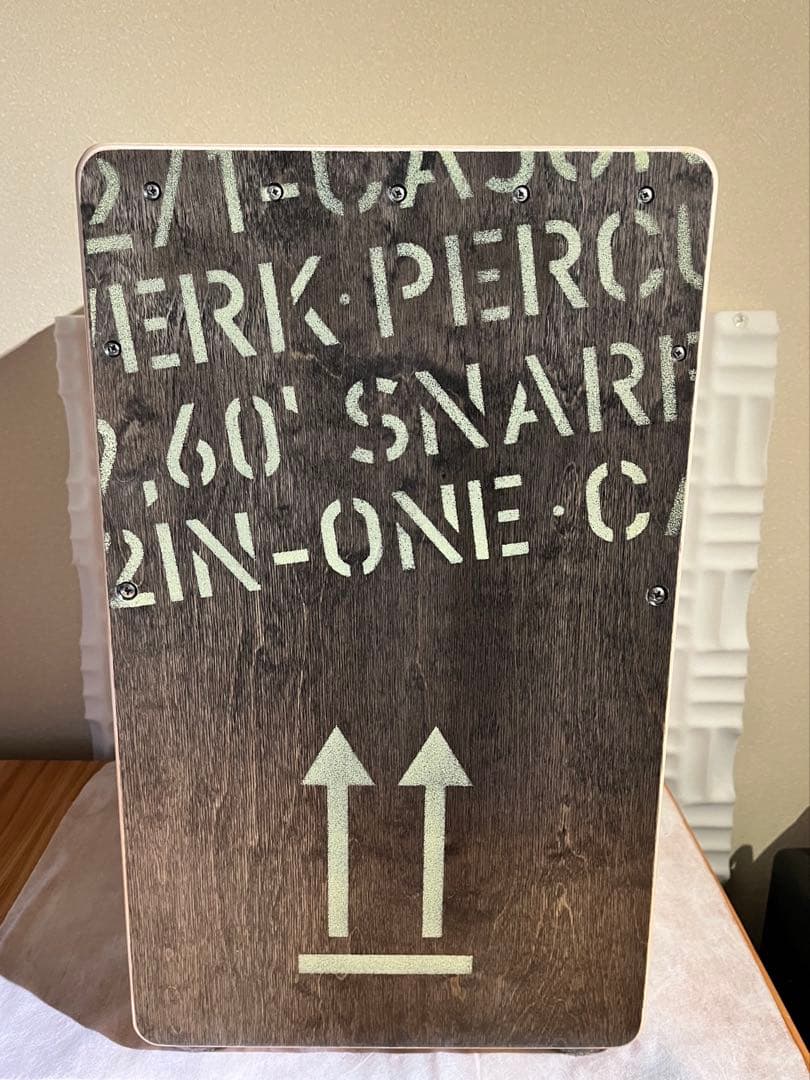 ほぼ新品・カホン SCHLAGWERK シュラグベルグ SR-CP404 BLK