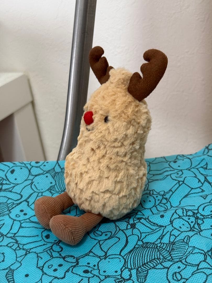 ぬいぐるみ  Amuseables Peanut Reindeer