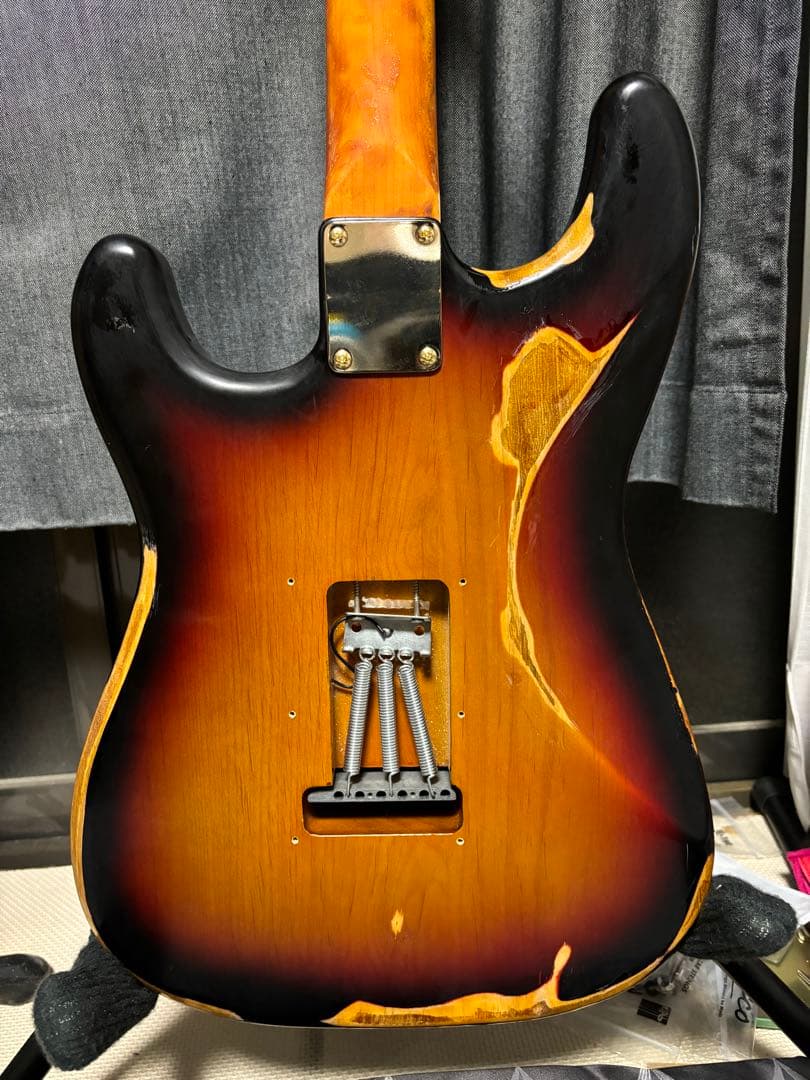 エレキギター サンバースト レリック　ジャンク