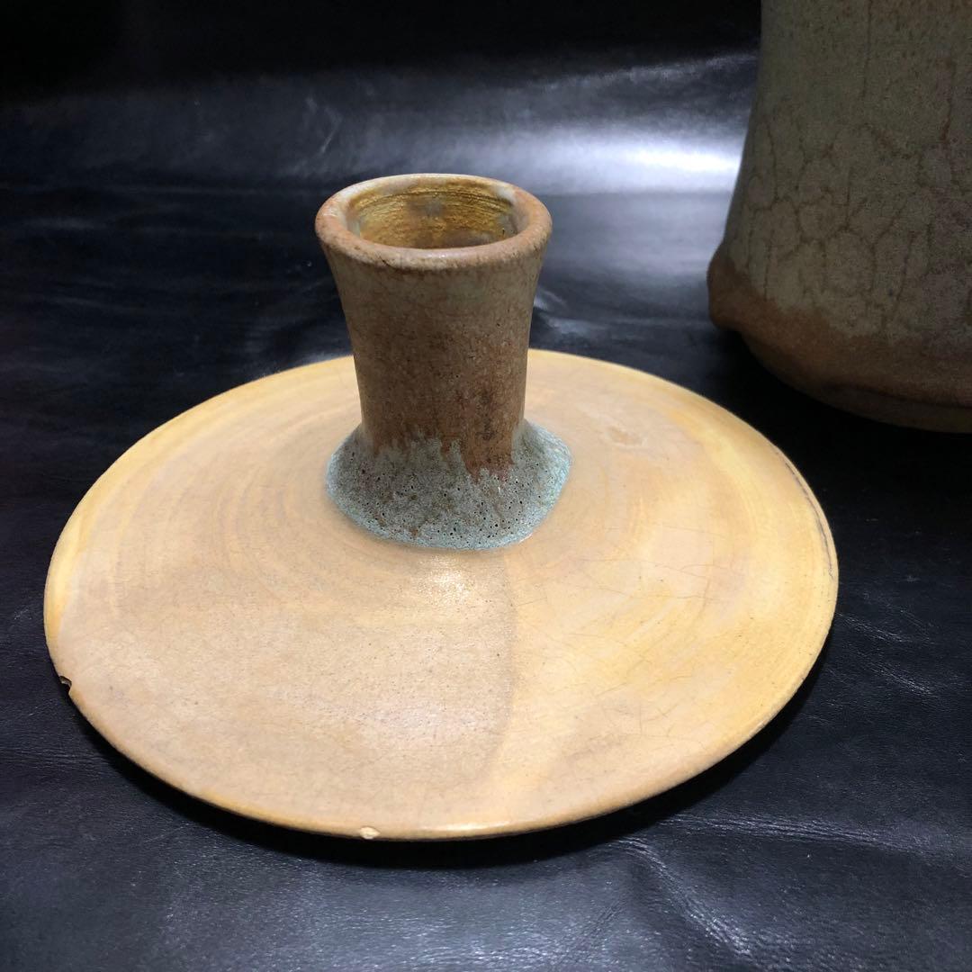 美しい古美術◼️蔵の裏からかなり雰囲気のある蓋のある花瓶のような謎の陶器が出て来た