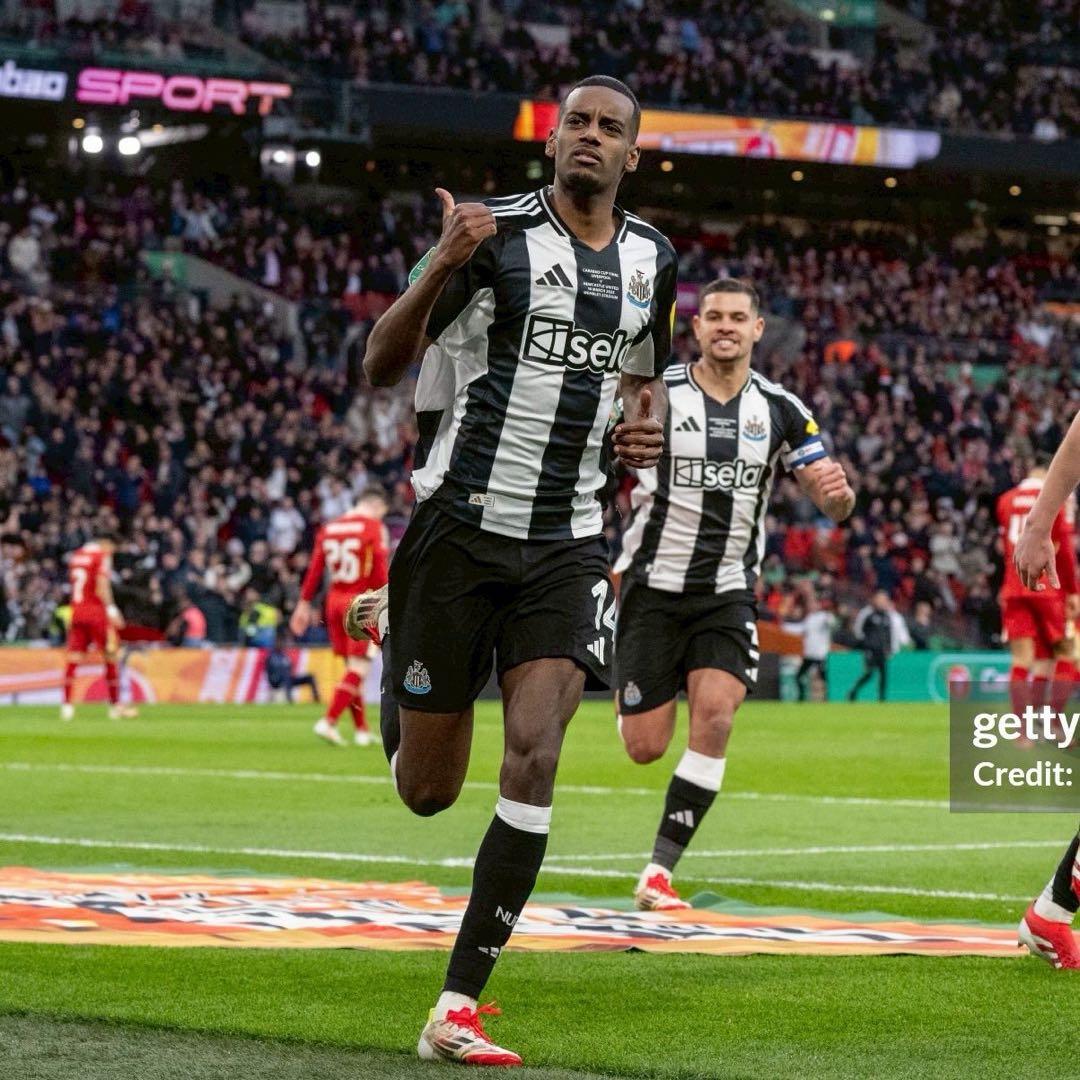 ニューカッスル 24/25 オーセンティック カラバオ決勝仕様 イサク