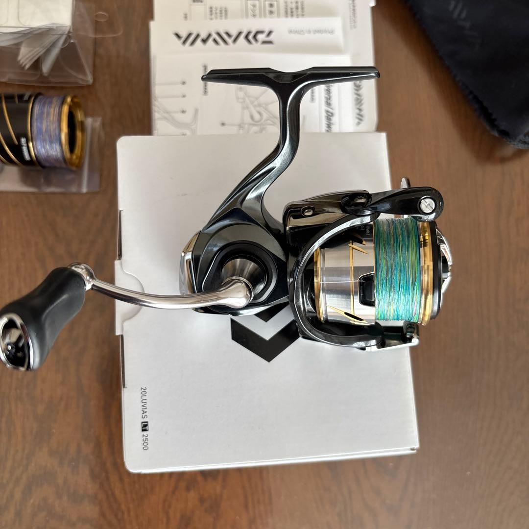 ダイワ ルビアス LT2500 スピニングリール　予備スプール付き