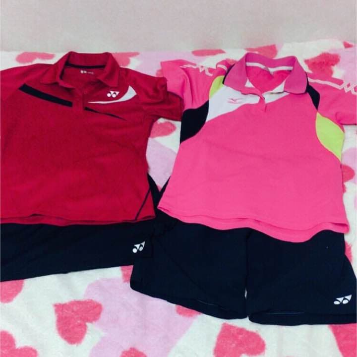 ミズノ ヨネックス