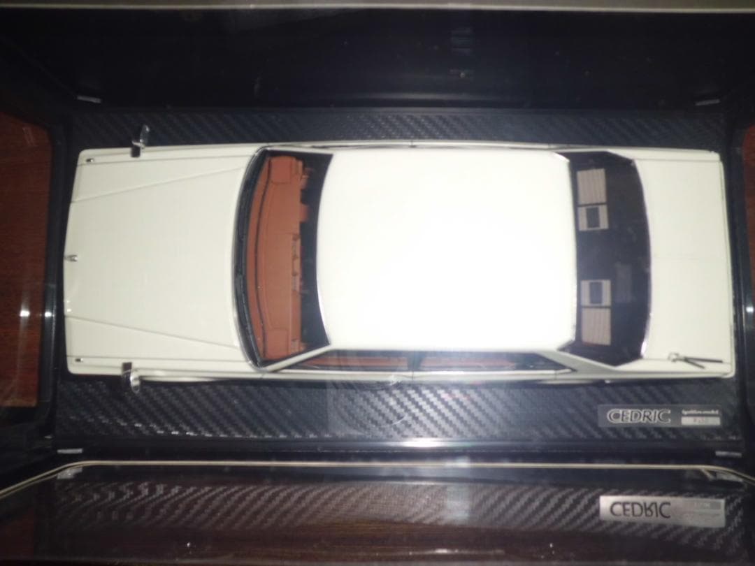 【現状品】1/18 イグニッションモデル セドリック P430 4ドアHT