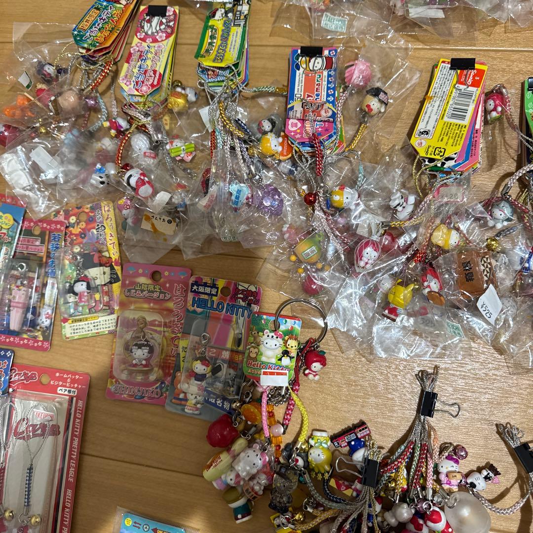 ご当地キティ　約400個