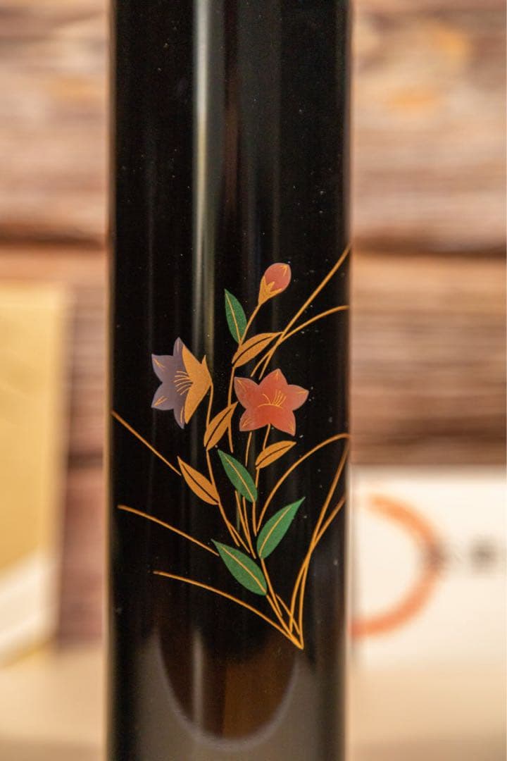 会津塗 花器 花瓶 黒漆 花文様 共箱付 飾り台付 高級漆芸品