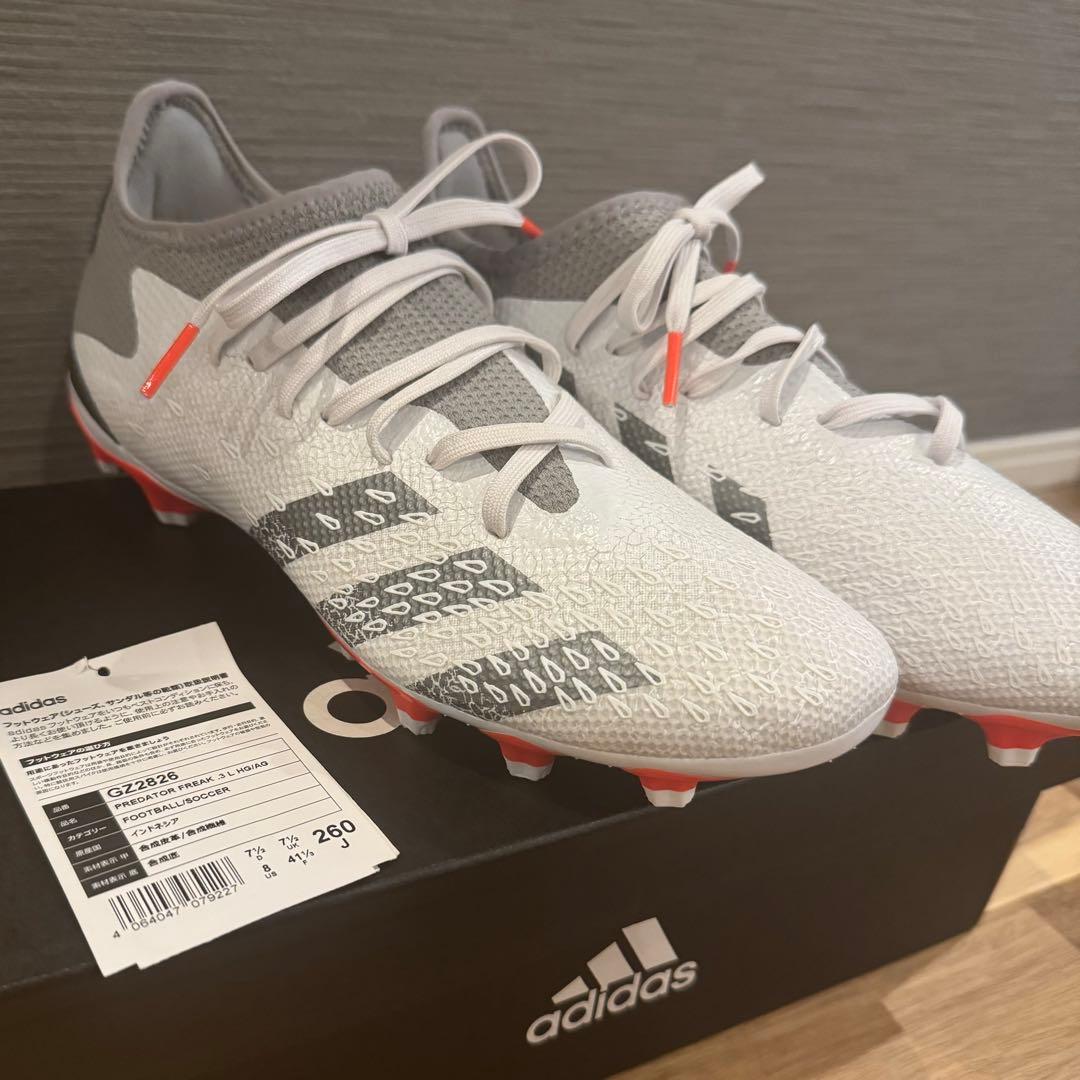 新品未使用【adidas predator サッカーシューズ 26cm】