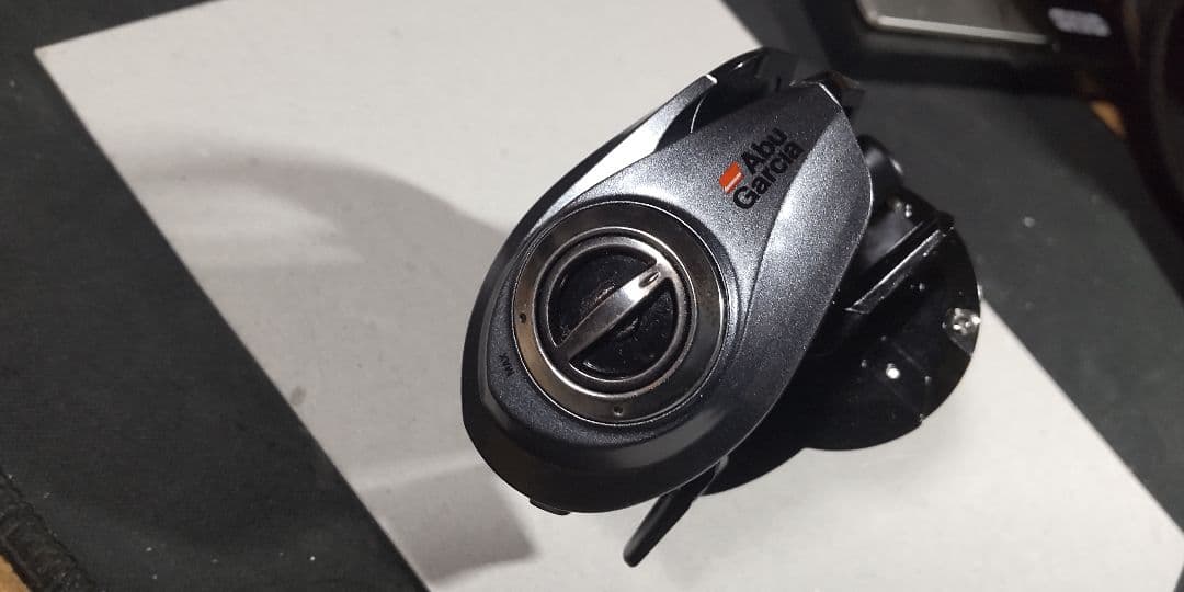 アブガルシア 16Revo LV7 32mm左 美品