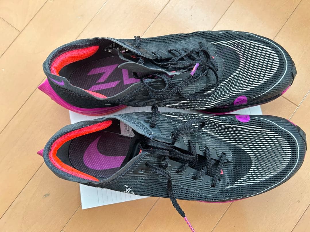 NIKE ヴェイパーフライ2 (26.5センチ)