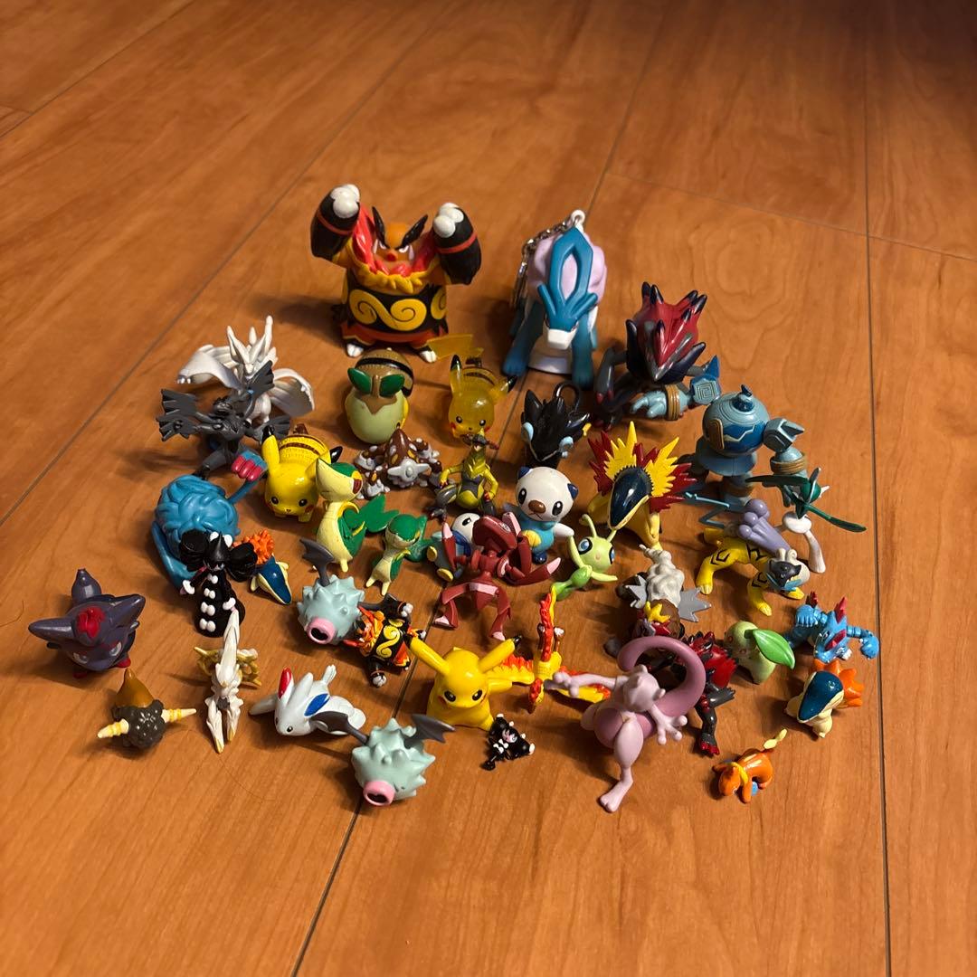 ポ*ラ様 ポケモン指人形詰め合わせ➕おまけ付き(商品説明と写真をご覧ください)
