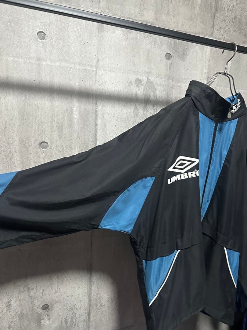 ウェア 00s UMBRO PRO TRAINING WORM UP JKT