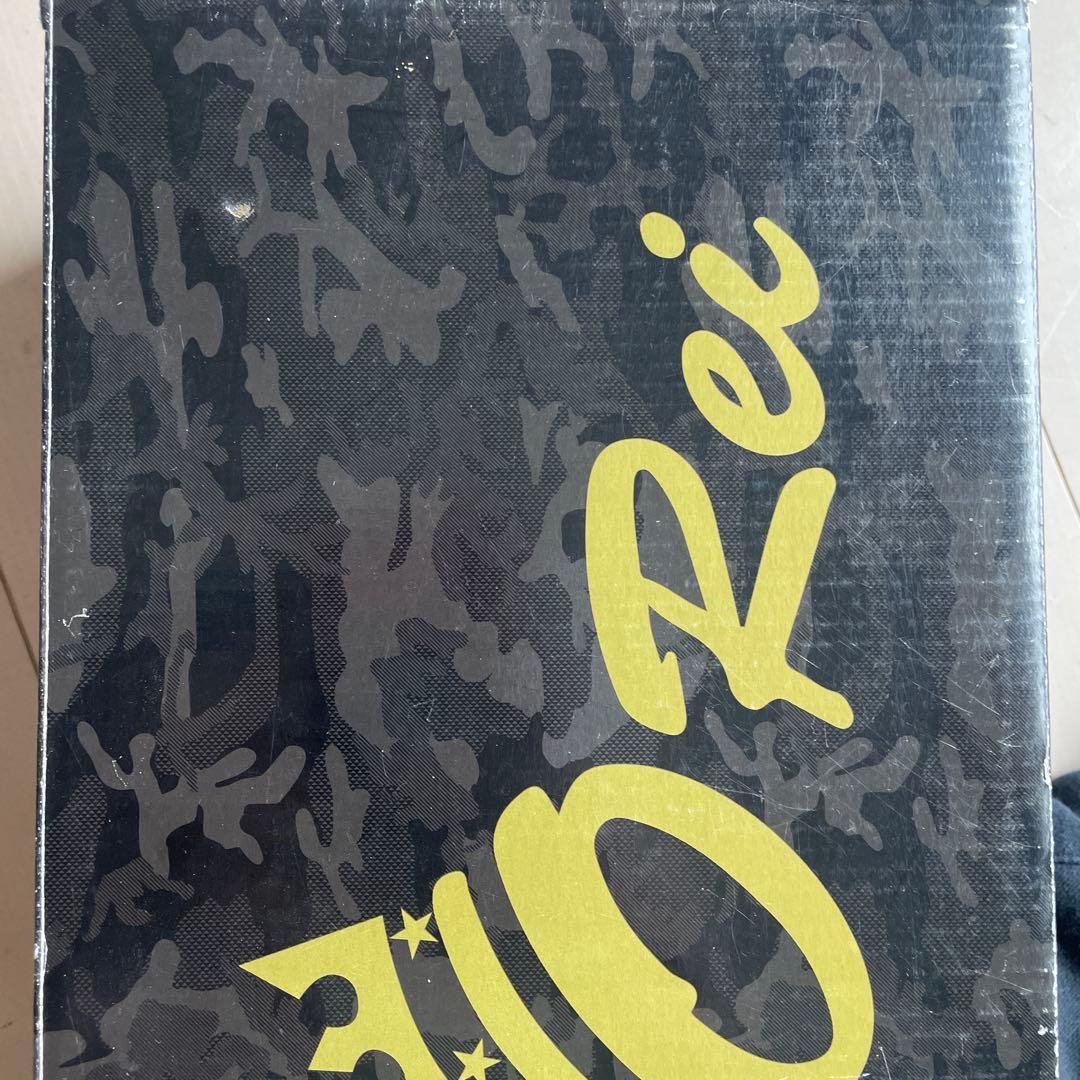 美品 ATHLETA フットサルシューズ レッド 25.0