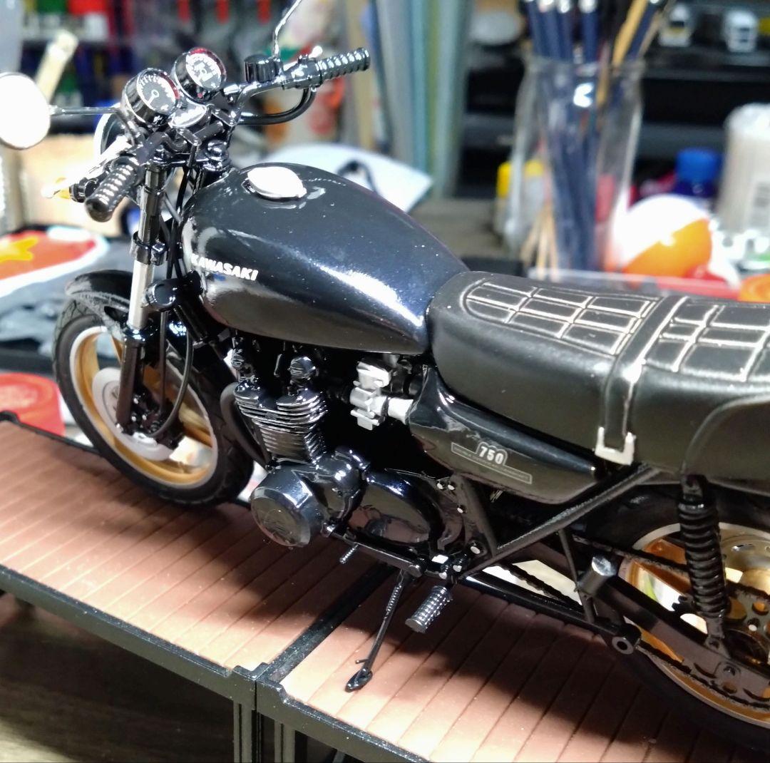 アオシマ 1／12 バイク　Z2 カワサキKawasaki750ブラック完成品