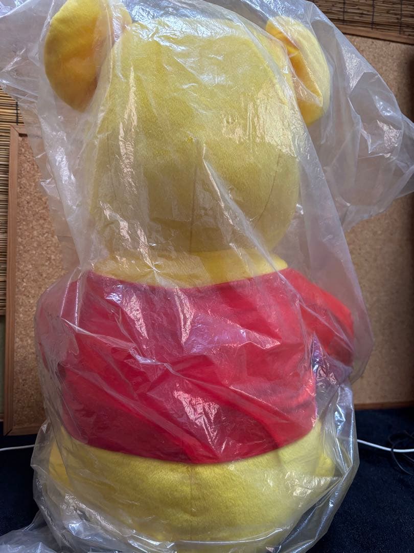 新品 Disney くまのプーさん ドデカ ぬいぐるみ ハニーポット付き