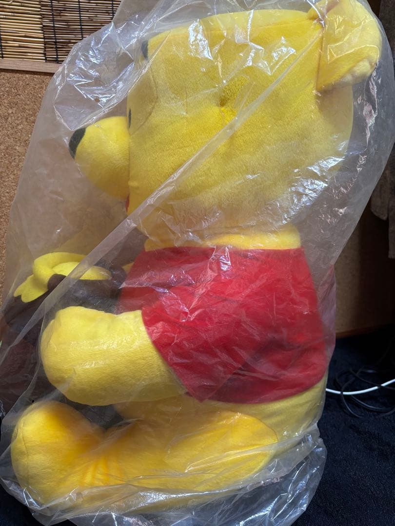新品 Disney くまのプーさん ドデカ ぬいぐるみ ハニーポット付き