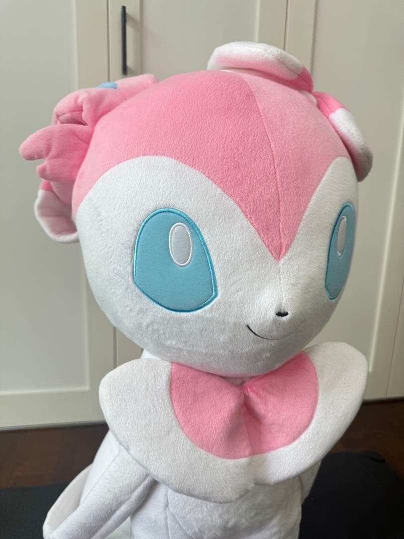 ポケモンセンター ニンフィア 等身大 ぬいぐるみ