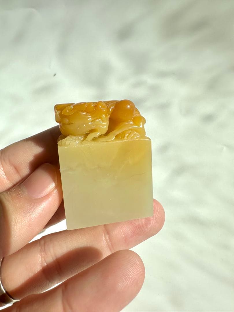 【螭虎】 古獣　美品　高級印材　篆刻　印石　ラオス　印石　水凍 田黄