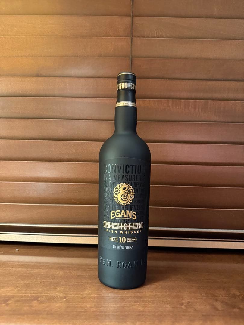 イーガンズ　コンヴィクション　10年　700ml　46％