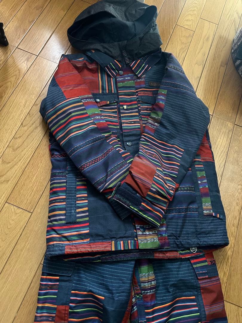 BURTON スノーボードジャケット上下セットMサイズ（140ー147）