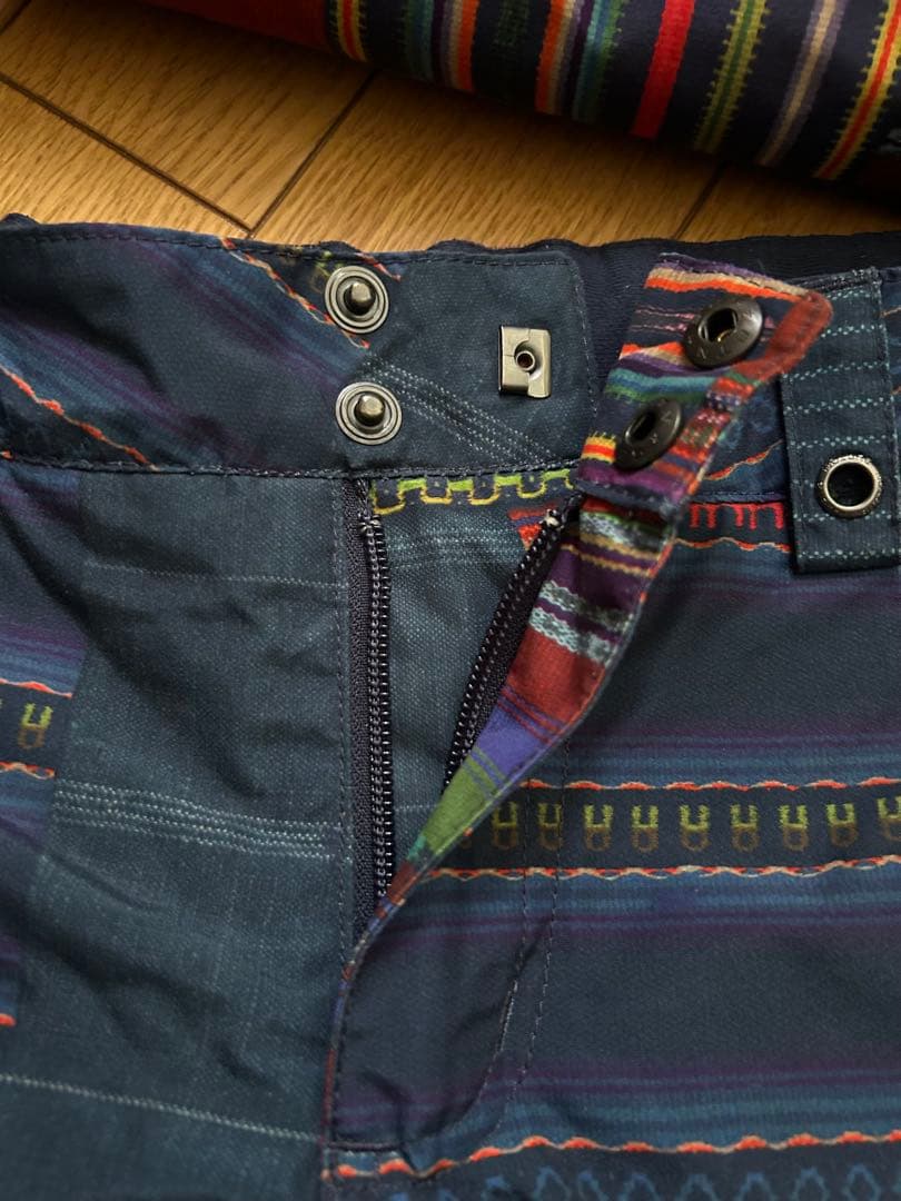 BURTON スノーボードジャケット上下セットMサイズ（140ー147）