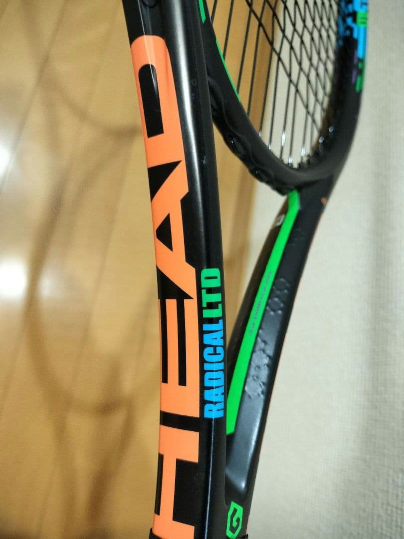 数量限定　グラフィン　ラジカル MP HEAD テニスラケット