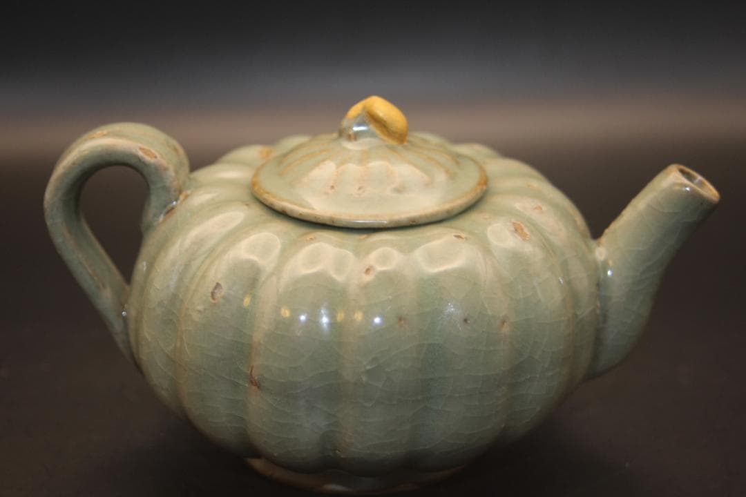 【海】南宋官窯青磁　珍品　南瓜形急須　高級木箱付　骨董品  中国美術品