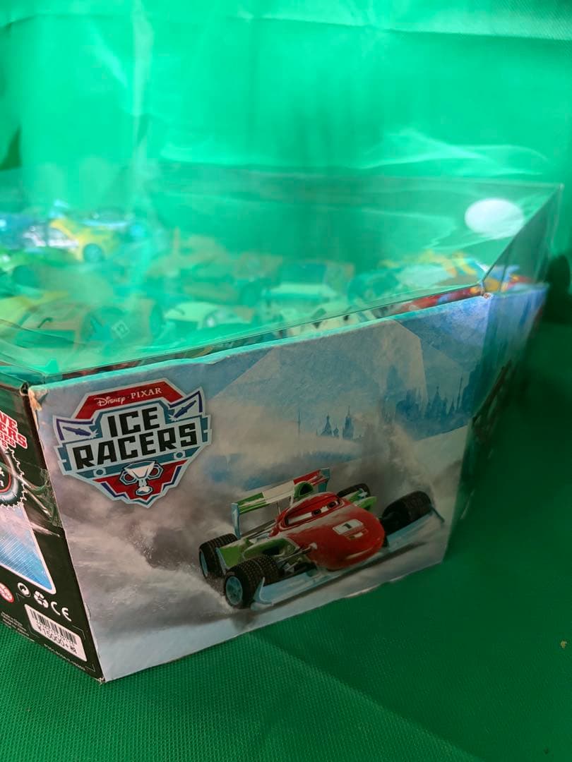 ディズニー・ピクサー カーズ アイスレーシング ダイキャストカーセット