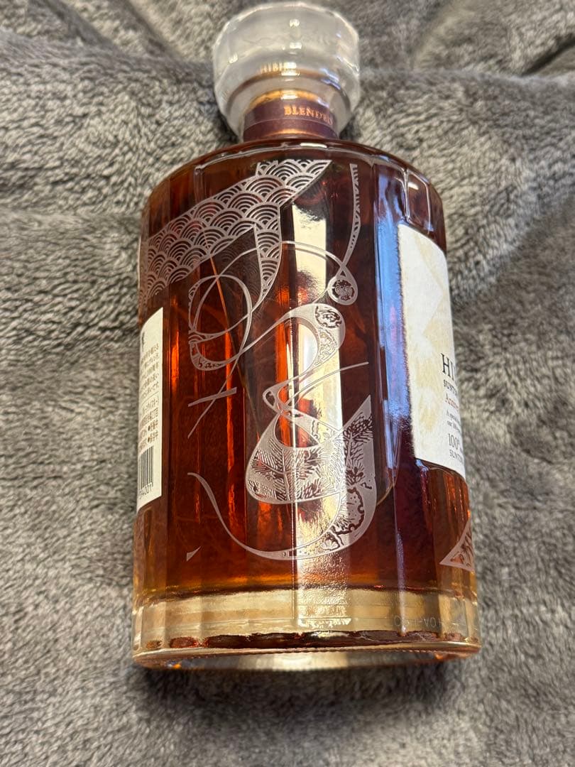 響 サントリーウイスキ －100周年記念 デザイン￼ボトル