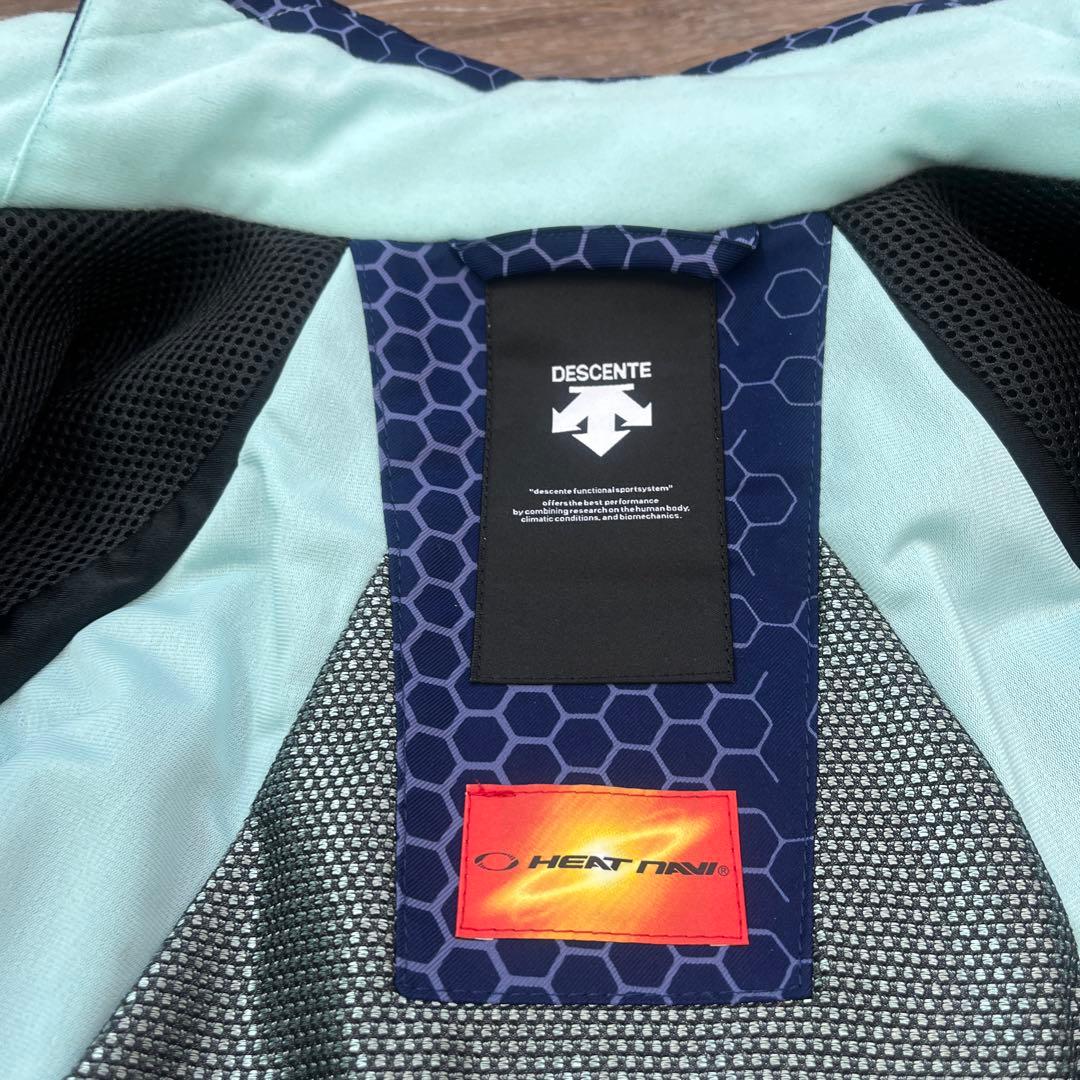 フードあり　デサント セットアップ　上下　メンズ　男性　ウェア　M