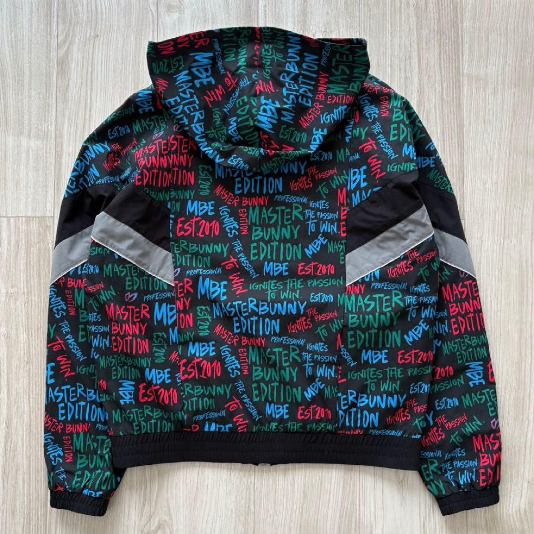 【極美品】マスターバニーエディション 2024 ブルゾン 総柄 フーディ 2 L
