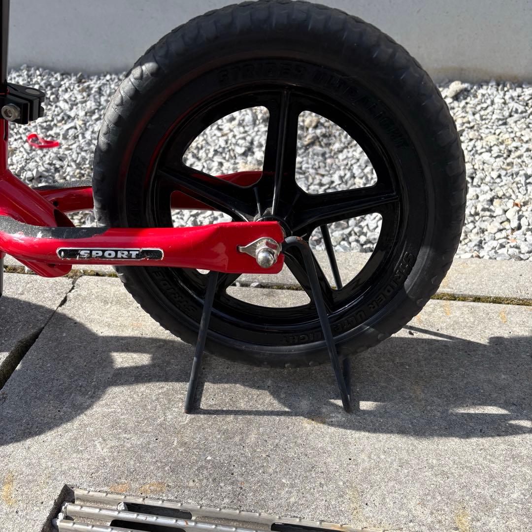 ストライダー スポーツモデル 12インチ レッド 赤 正規品 ST-S4