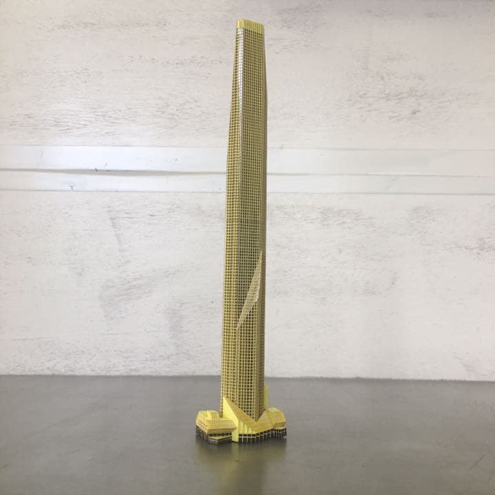 グラス・タワーのペーパーモデル(1/2000、無塗装、ガラス面は透明）