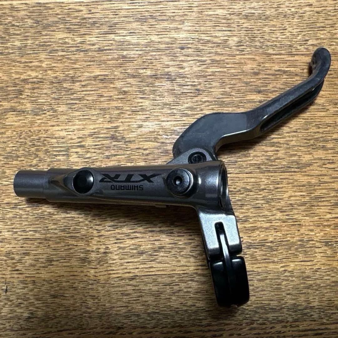 SHIMANO BL-M9000 ブレーキレバー（右のみ）