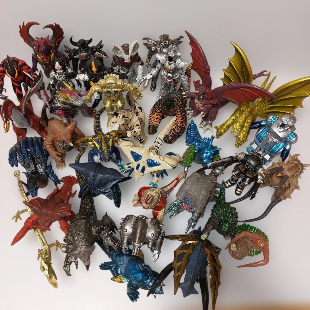 ウルトラマン　旧ウルトラ怪獣まとめ売り　キングギドラ、モゲラ他 当時物ソフビ