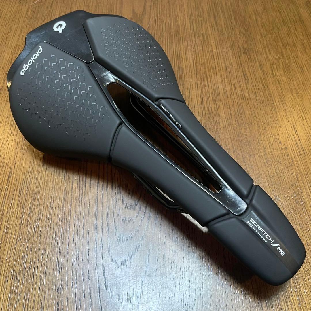 Prologo　Scratch M5 PAS T2.0　軽量ロードバイクサドル