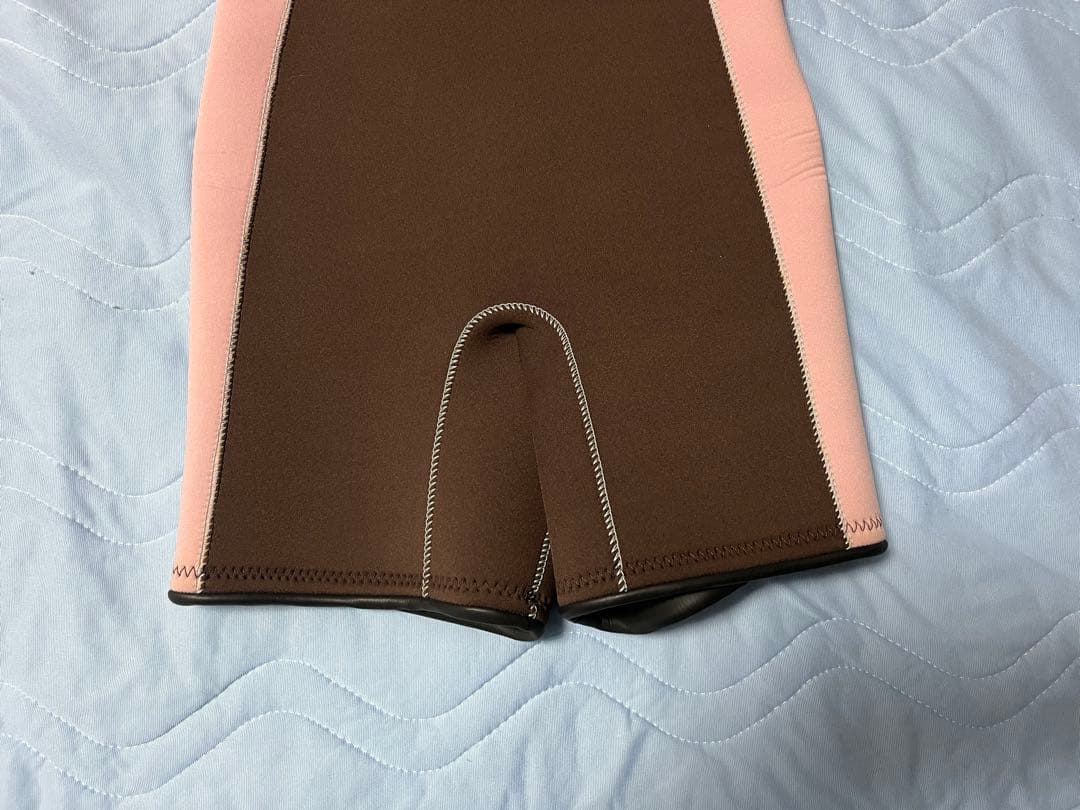 ブラウン・ピンク・ライトブルー 長袖ウェットスーツ