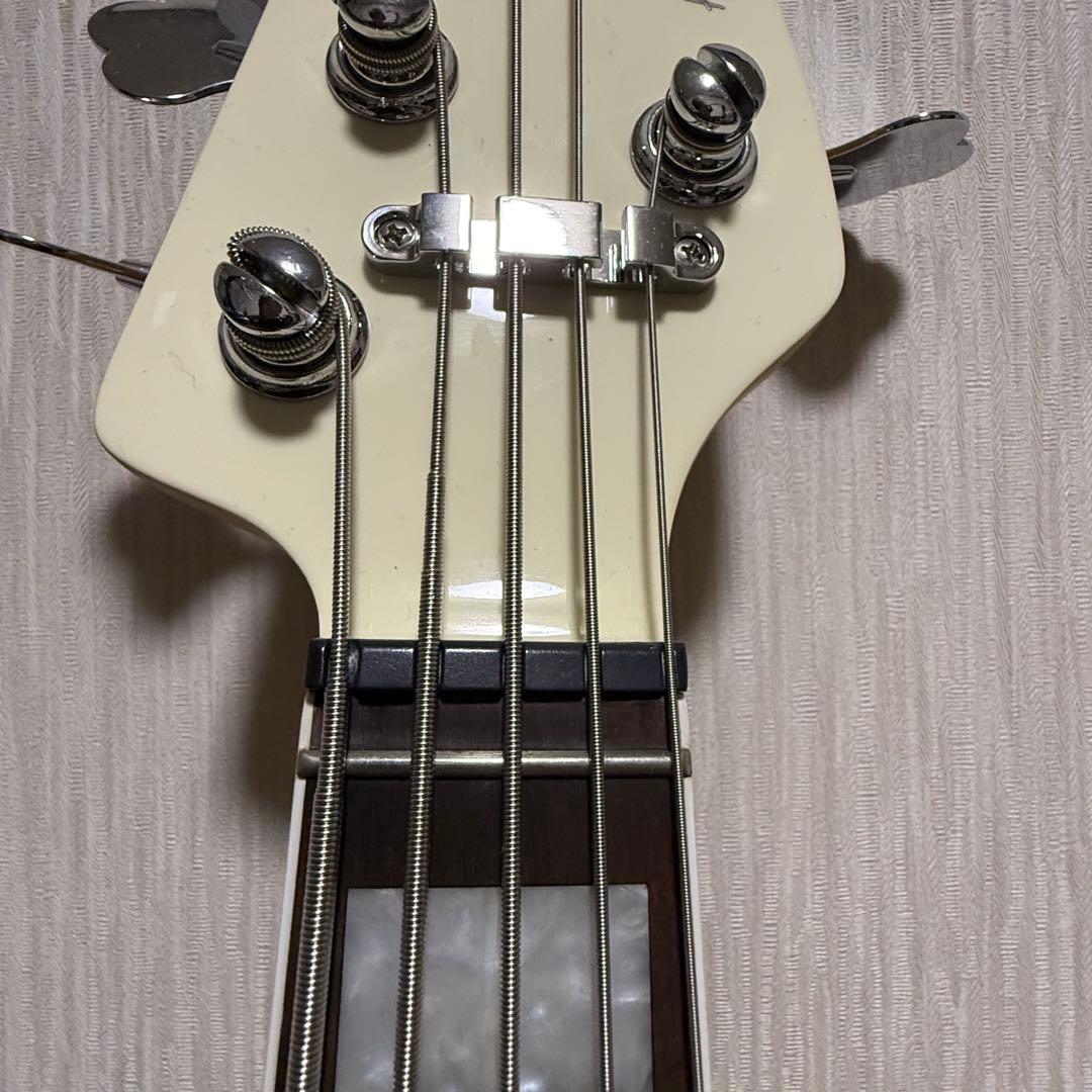 ベース Harley Benton Enhanced MP-5EB Creme
