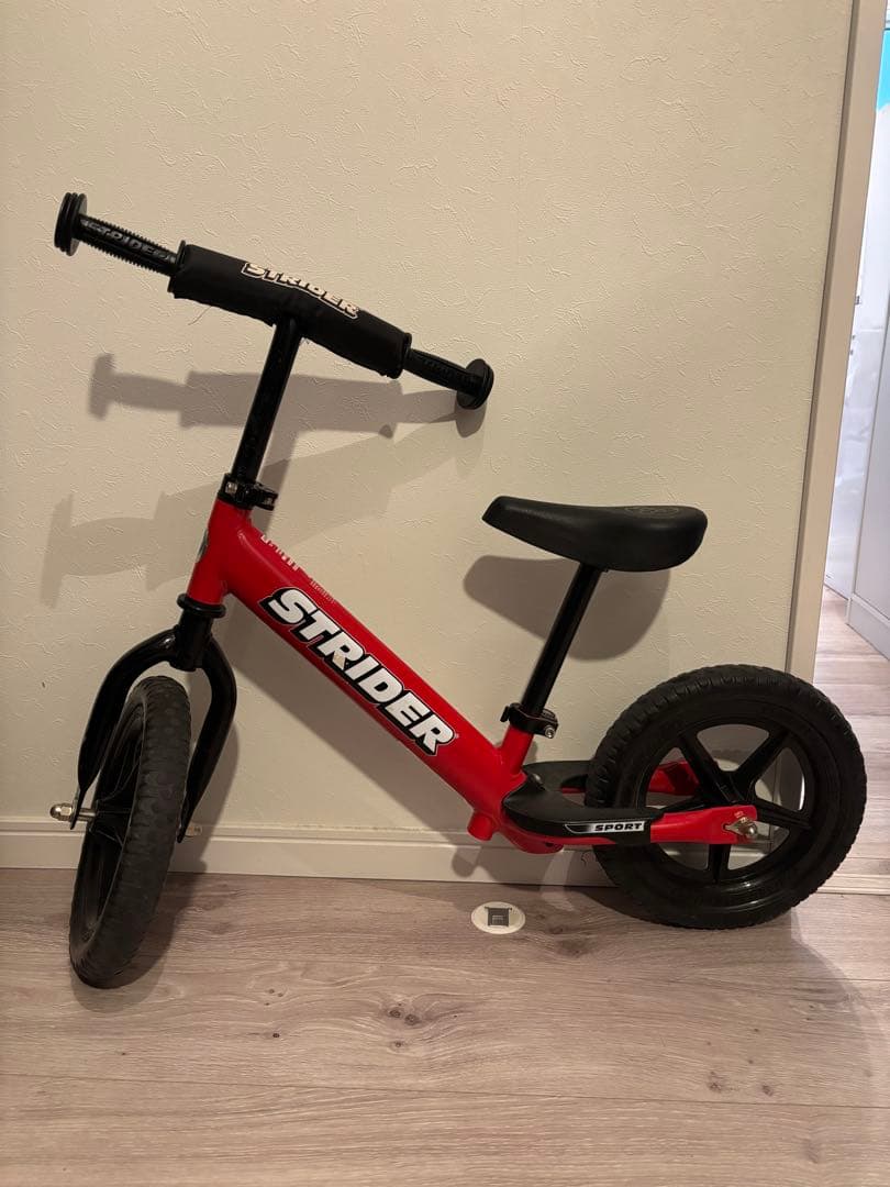 STRIDER 12 バランスバイク レッド