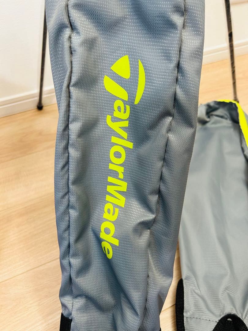 TaylorMade セルフスタンドケース　グレー、イエロー
