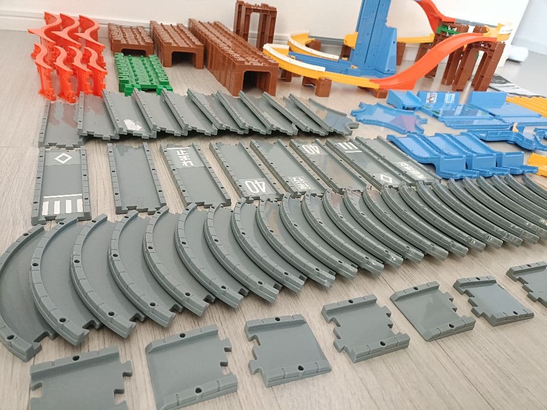 トミカシステム 超大量セット 5way ダブルリフトどうろセット