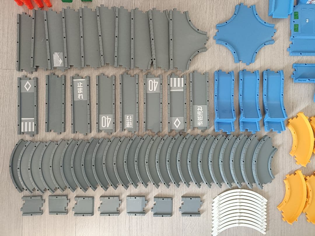 トミカシステム 超大量セット 5way ダブルリフトどうろセット