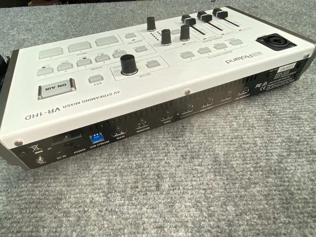 RYO様　価格変更用　Roland vr-1hd