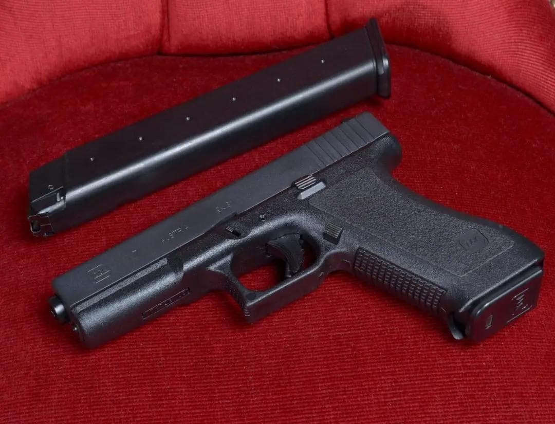 絶版MGC グロック17サイドラー(ガスブローバック)セット