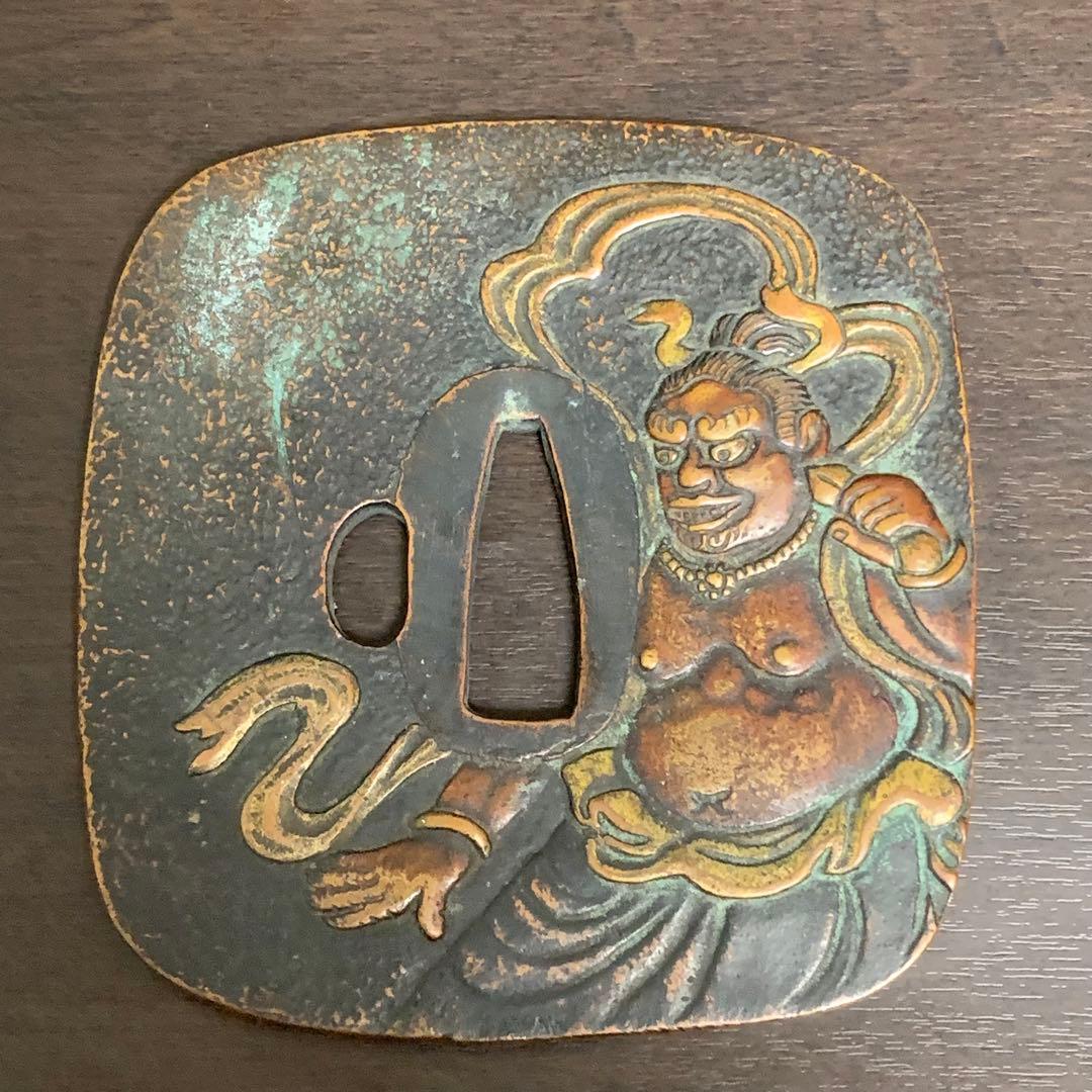 《アンティーク・希少レア》《送料無料》⭐︎金剛力士仁王像文四角 銅鍔　木箱付き♪⭐︎