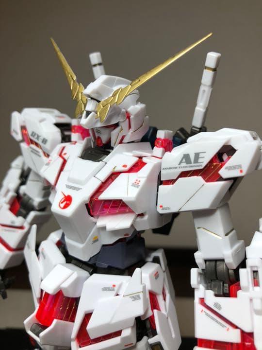 MGフルアーマー・ユニコーンガンダム(レッドカラーVer) 無塗装