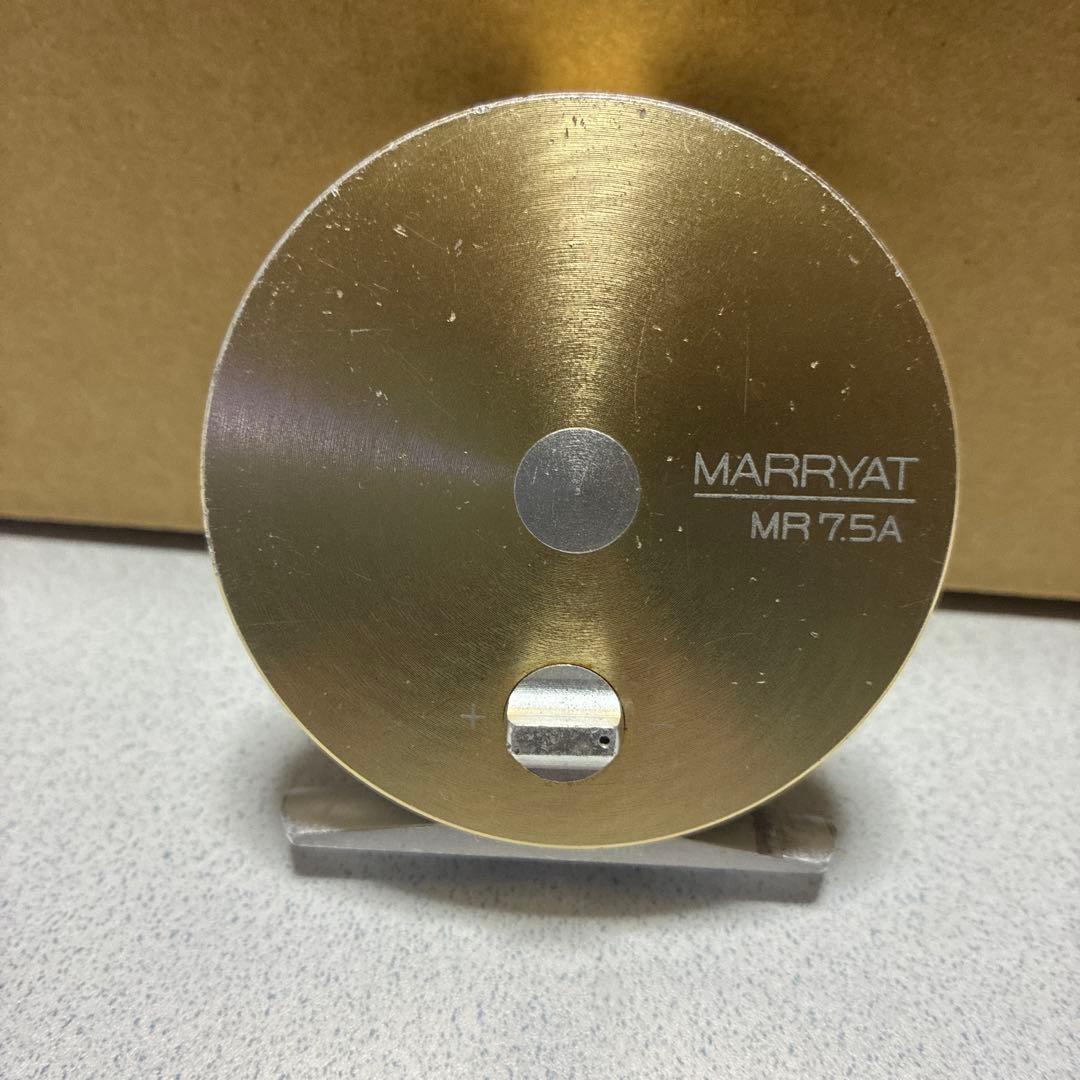 ＭAR RY AＴ　ＭR 7.5A ゴールド
